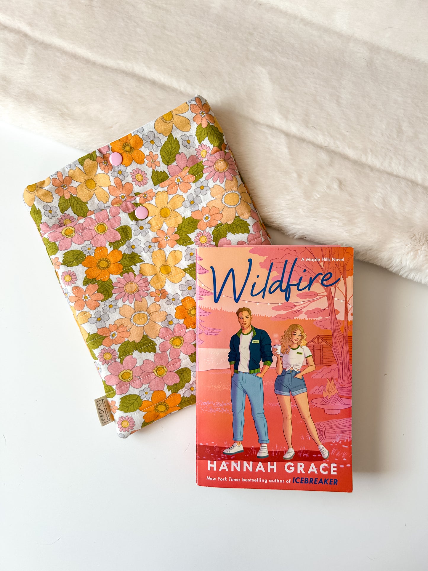 Retro Floral Book Sleeve