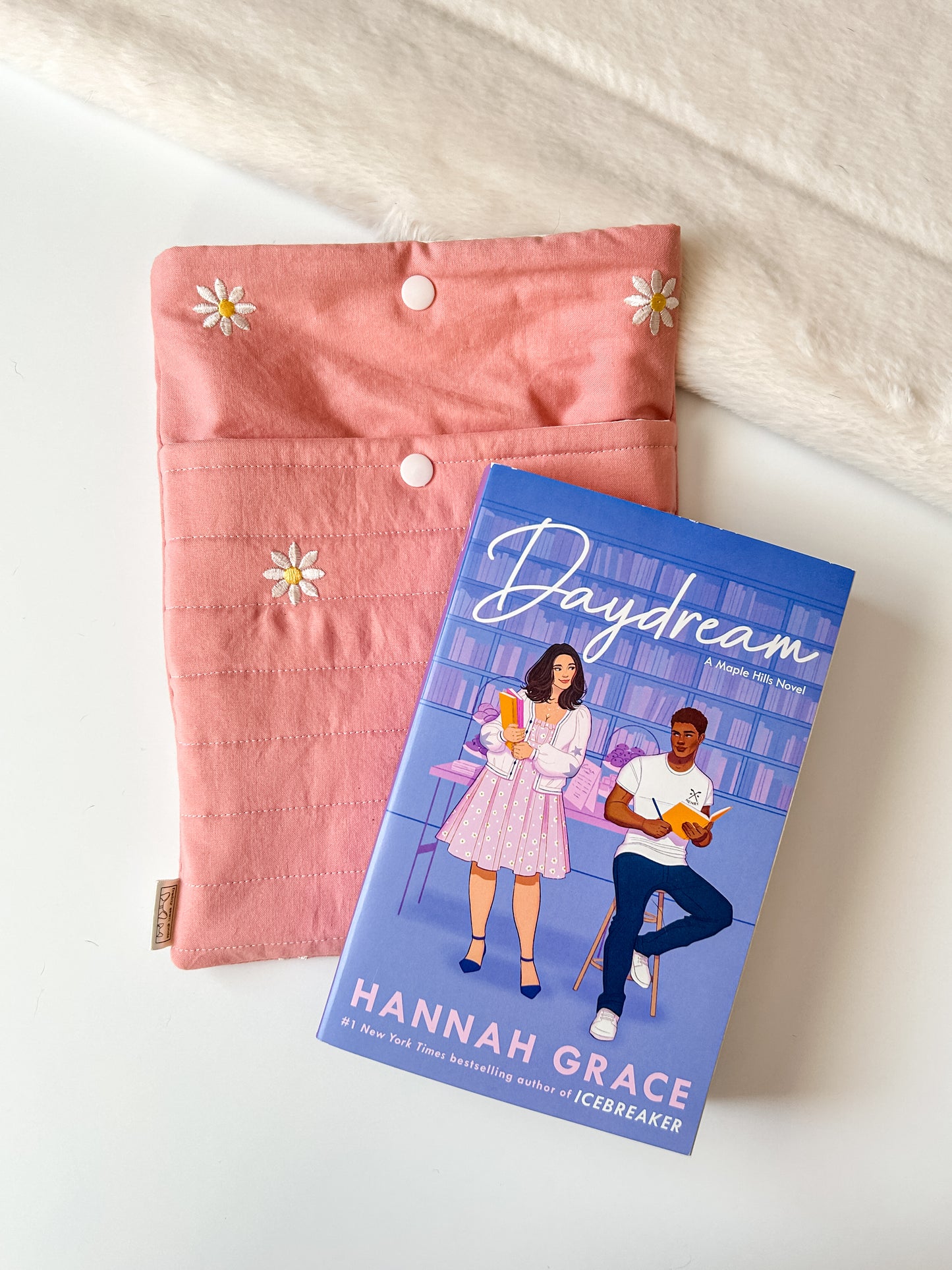 Daisies Book Sleeve